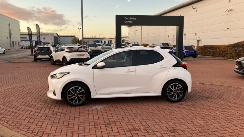 Toyota Yaris 1.5 Hybrid Design 5dr CVT Hybrid Hatchback